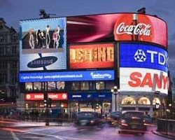 Neon Sanyo Sign Replaced By Hyundai Car Logo at Piccadilly