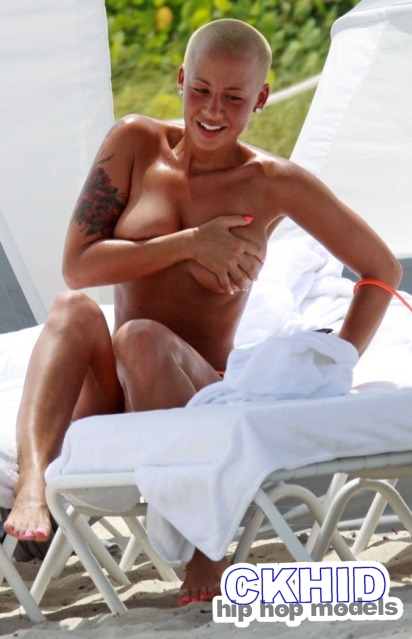 Amber Rose Nude